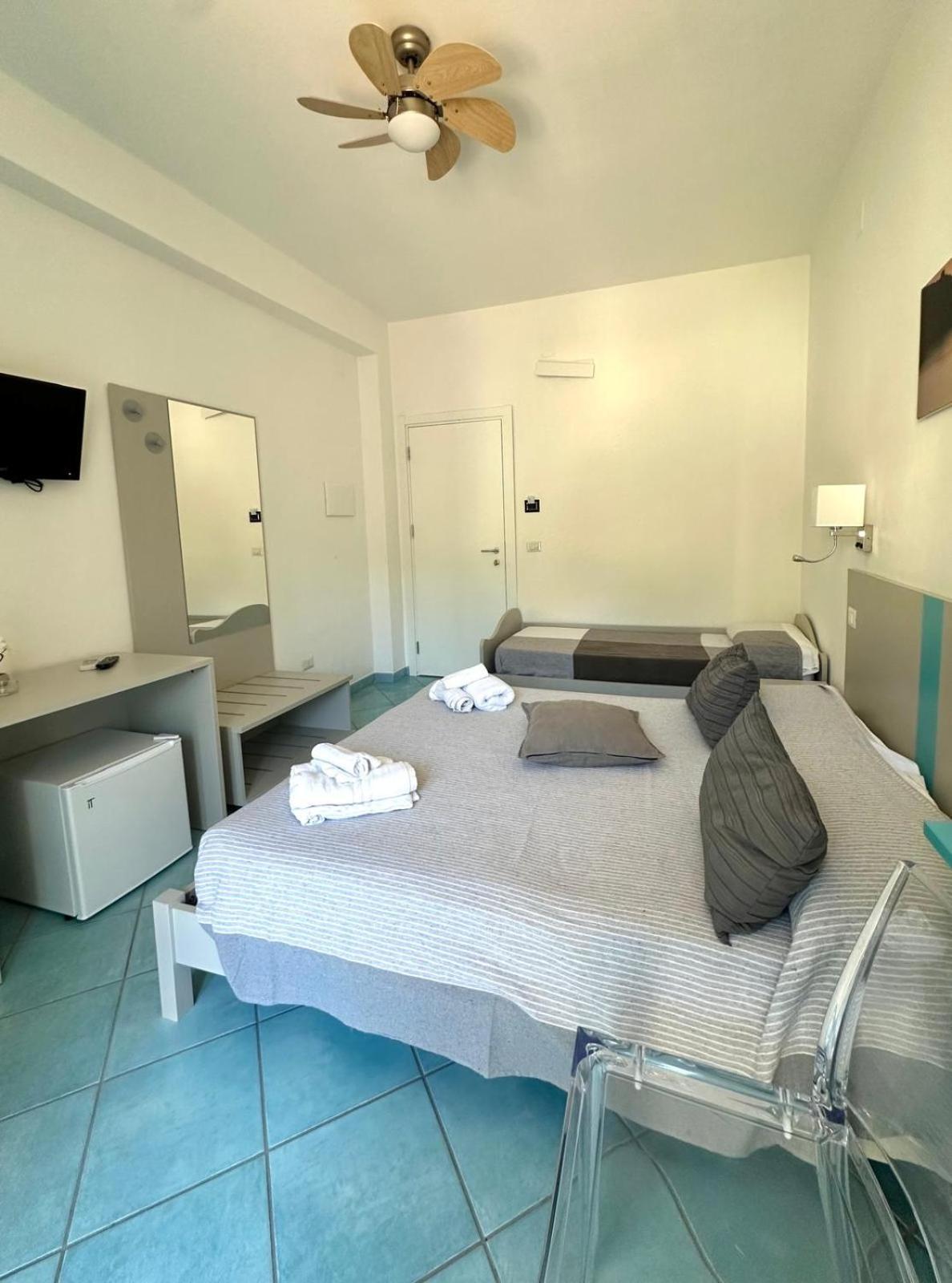 Belvedere Hotel-B&B Palinuro Bagian luar foto
